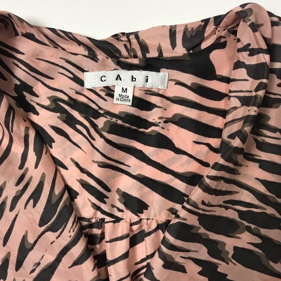 Cabi Animal Print V Neck Blouse Pink & Black Med - Picture 4 of 6